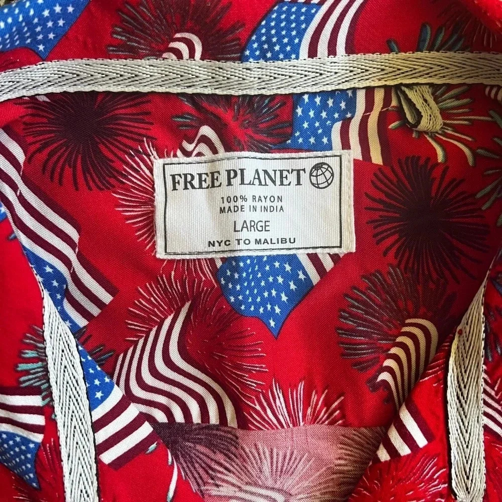NWOT Free Planet button down shirt - Picture 7 of 7